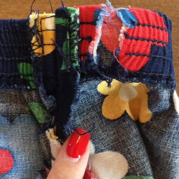 Bright & cheerful vintage 1960s ditzy daisies ric-rac skirt - Picture 14 of 15